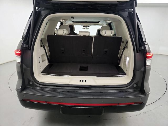 Photo of 2024 Gray Lincoln Navigator