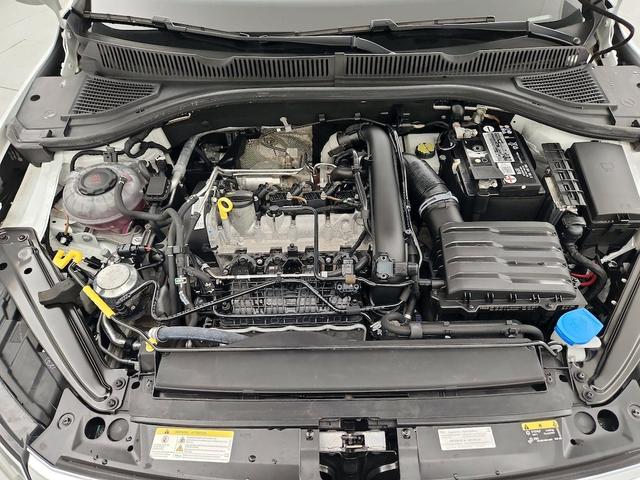 Photo of 2021 White Volkswagen Jetta