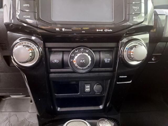 Photo of 2019 White Toyota 4Runner