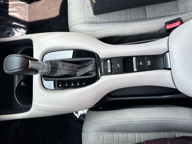 Photo of 2024 Modern Steel Honda HR-V