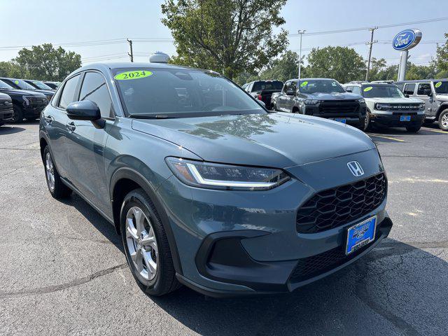 Photo of 2024 Modern Steel Honda HR-V