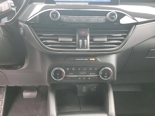 Photo of 2025 Space Silver Metallic Ford Escape