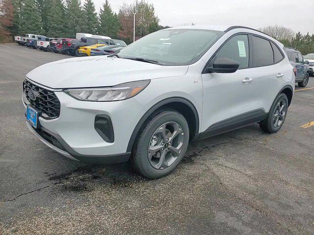 Photo of 2025 Space Silver Metallic Ford Escape