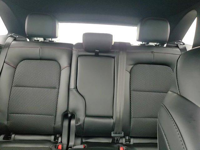 Photo of 2025 Space Silver Metallic Ford Escape