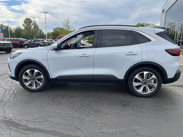 Photo of 2025 Space Silver Metallic Ford Escape