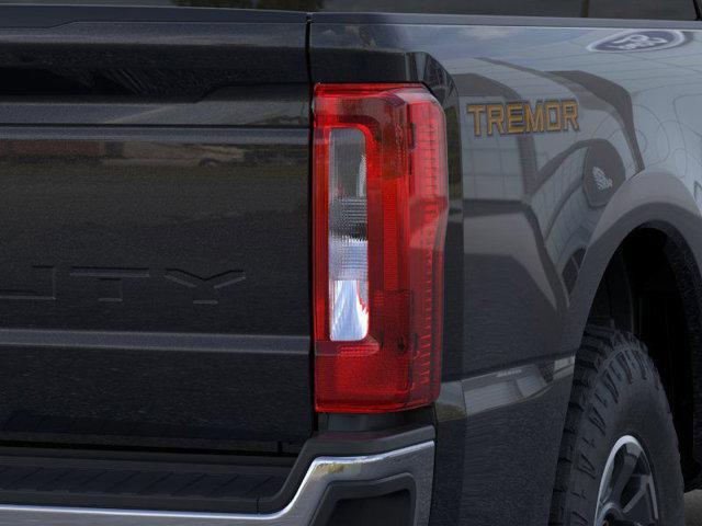 Photo of 2025 Agate Black Metallic Ford F-250