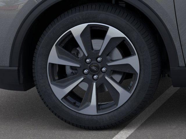 Photo of 2025 Carbonized Gray Metallic Ford Escape