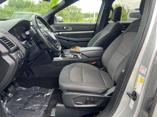 Photo of 2019 INGOT SILVER METALLIC Ford Explorer