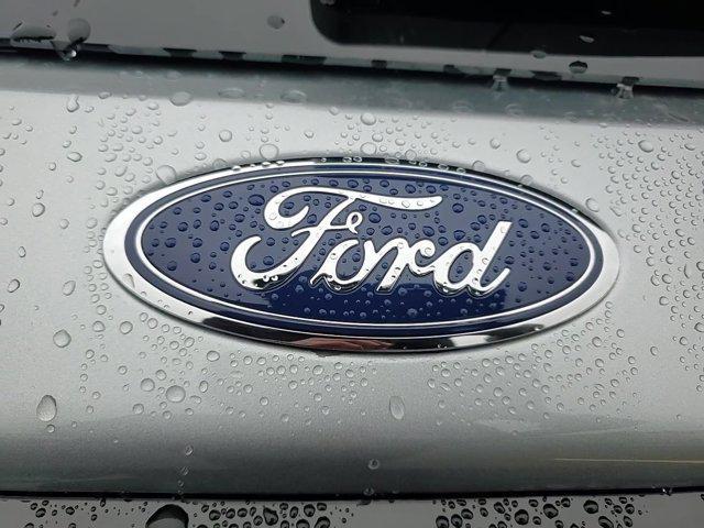 Photo of 2025 Iconic Silver Metallic Ford Explorer