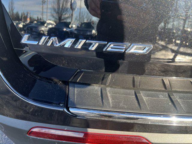 Photo of 2021 Agate Black Metallic Ford Explorer