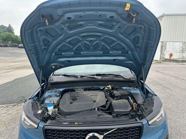 Photo of 2024 Blue Volvo XC40