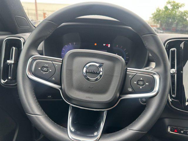 Photo of 2024 Blue Volvo XC40