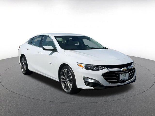 Photo of 2024 Summit White Chevrolet Malibu