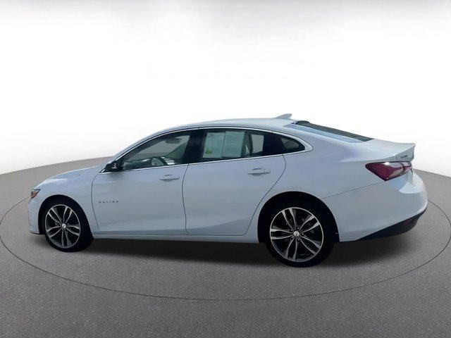 Photo of 2024 Summit White Chevrolet Malibu