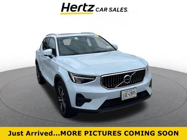 Photo of 2024 Blue Volvo XC40
