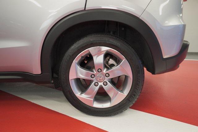Photo of 2019 Modern Steel Metallic Honda HR-V