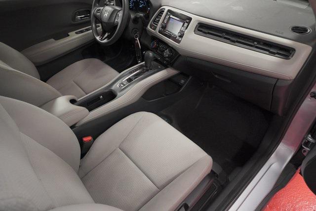 Photo of 2019 Modern Steel Metallic Honda HR-V