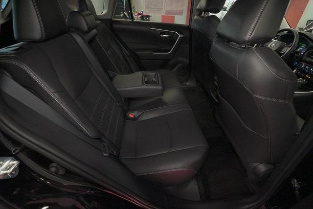 Photo of 2022 Midnight Black Metallic Toyota RAV4