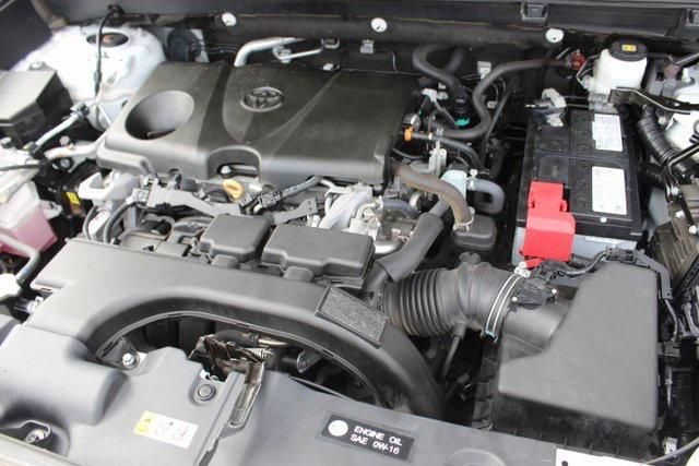 Photo of 2020 Super White Toyota RAV4