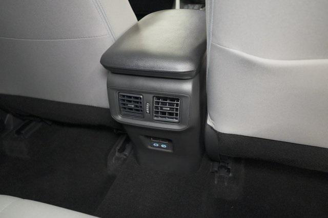 Photo of 2025 Ice Cap Toyota RAV4