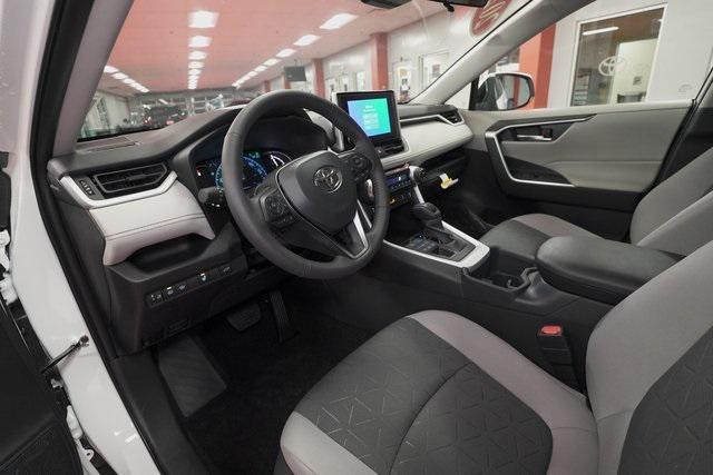 Photo of 2025 Ice Cap Toyota RAV4