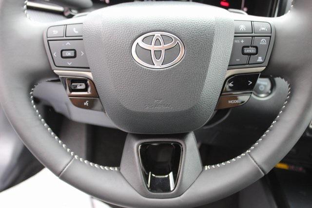 Photo of 2025 Ice Cap Toyota Camry