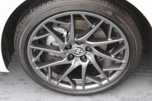 Photo of 2025 Ice Cap Toyota Camry