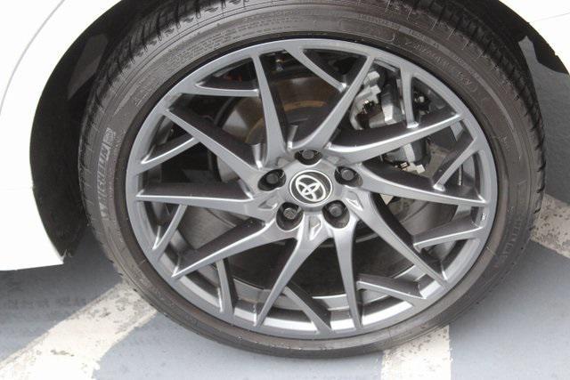 Photo of 2025 Ice Cap Toyota Camry