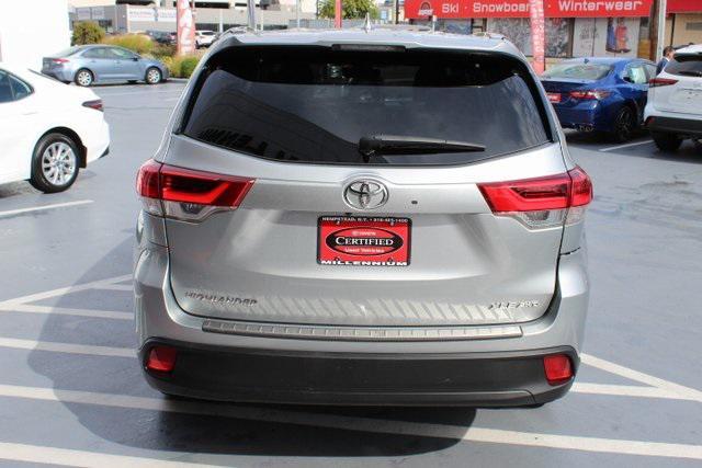 Photo of 2019 Celestial Silver Metallic Toyota Highlander