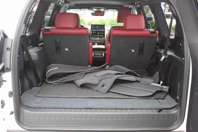 Photo of 2023 Eminent White Pearl Lexus GX 460