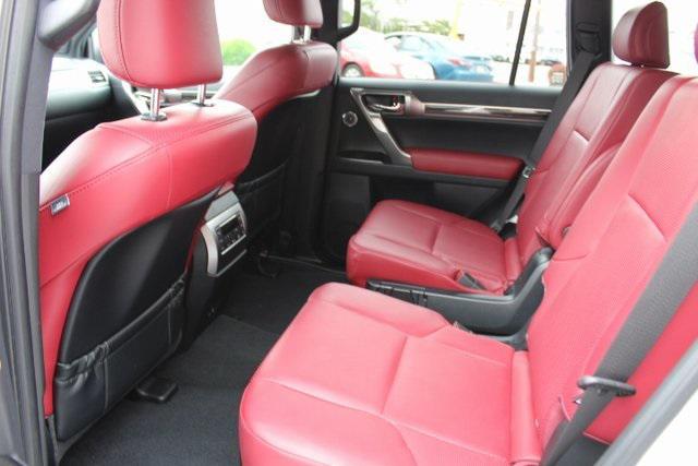 Photo of 2023 Eminent White Pearl Lexus GX 460