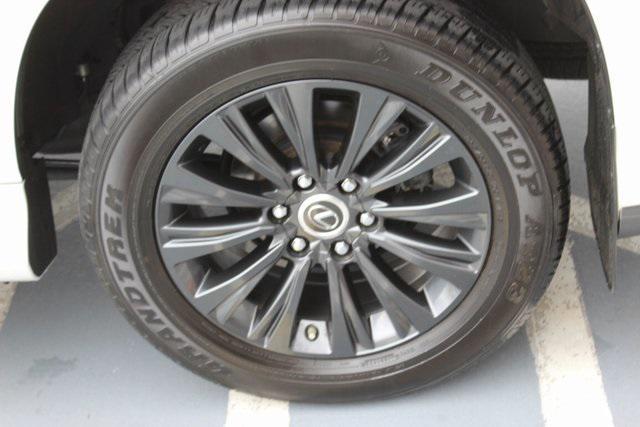 Photo of 2023 Eminent White Pearl Lexus GX 460