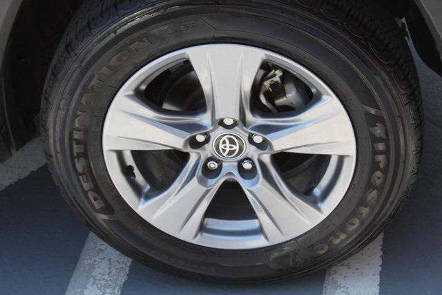 Photo of 2022 Silver Sky Metallic Toyota RAV4 Hybrid