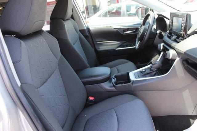 Photo of 2022 Silver Sky Metallic Toyota RAV4 Hybrid