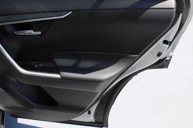 Photo of 2022 Silver Sky Metallic Toyota RAV4 Hybrid