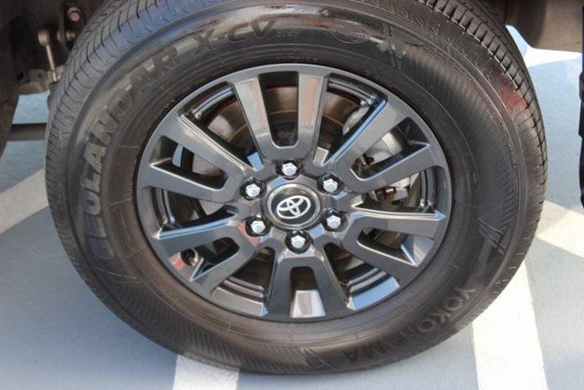 Photo of 2024 Black Toyota Land Cruiser