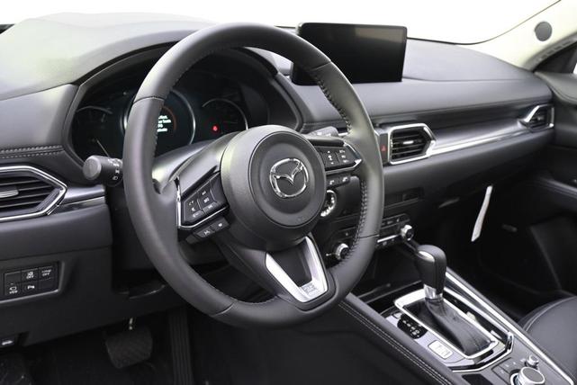 Photo of 2025 Platinum Mazda CX-5
