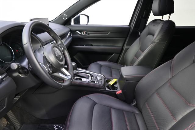 Photo of 2025 Jet Black Mica Mazda CX-5