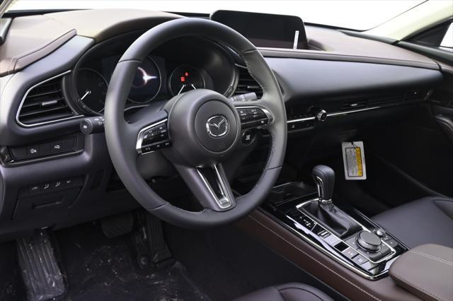 Photo of 2025 Gray Mazda CX-30