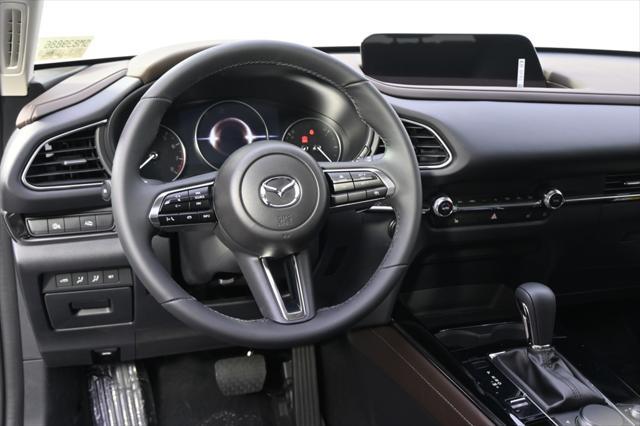 Photo of 2025 Gray Mazda CX-30