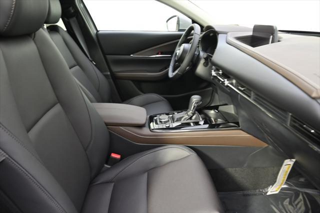 Photo of 2025 Gray Mazda CX-30