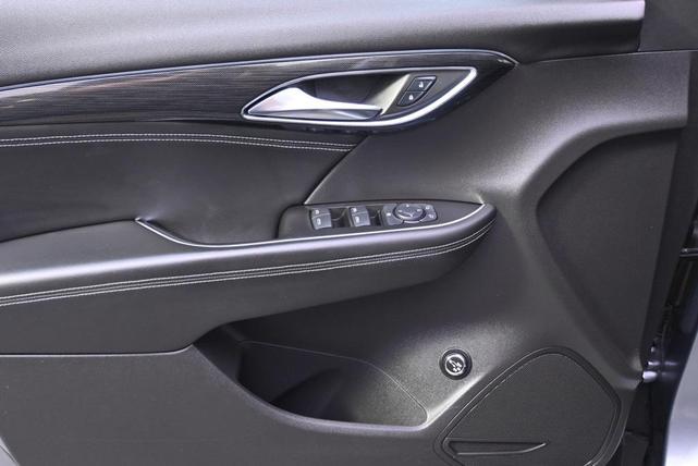Photo of 2021 Satin Steel Metallic Buick Envision