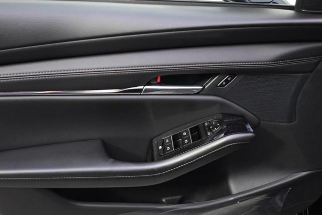 Photo of 2025 Jet Black Mazda Mazda3
