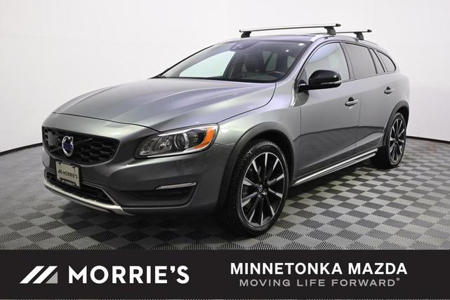 Photo of 2016 Osmium Grey Metallic Volvo V60 Cross Country