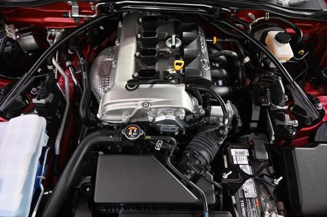 Photo of 2017 Soul Red Metallic Mazda MX-5 Miata