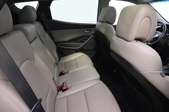 Photo of 2013 Frost White Pearl Hyundai SANTA FE