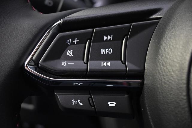 Photo of 2025 Gray Metallic Mazda CX-5