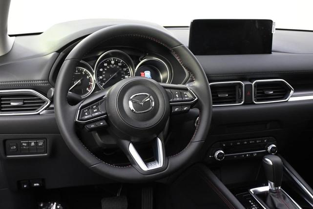 Photo of 2025 Gray Metallic Mazda CX-5