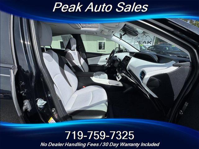 Photo of 2017 Midnight Black Metallic Toyota Prius