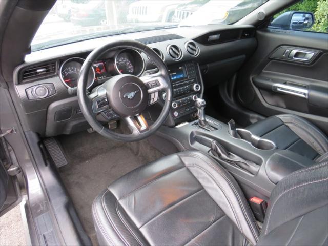 Photo of 2018 Magnetic Metallic Ford Mustang